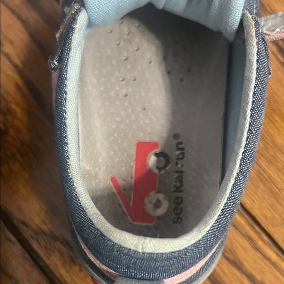 See Kai Run Girl’s Denim Sneakers with Pink Accents - Picture 12 of 17